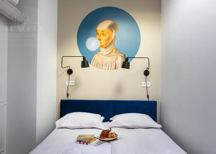 Blue Blood - Spacious 11-Guest Riverside Stay By Fragola Apartments